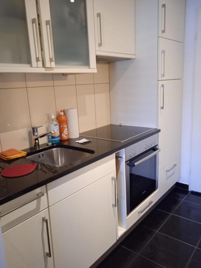 Studio Flat In The Heart Of Zug, Ideal For Solo Travellers Apartment Exterior photo